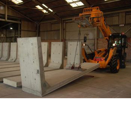 Poundfield Products - POUNDFIELD PRODUCTS DEVELOPS A 4.5M PRE-STRESSED INTERLOCKING L-BLOC FOR THE PORT OF IPSWICH Poundfield Products - POUNDFIELD PRODUCTS DEVELOPS A 4.5M PRE-STRESSED INTERLOCKING L-BLOC FOR THE PORT OF IPSWICH