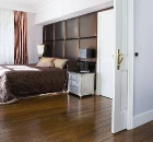 An elegant no-boundaries flat uses the Eclisse sliding doors An elegant no-boundaries flat uses the Eclisse sliding doors
