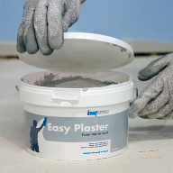 Easy Plaster swiftly patches cracks and holes Easy Plaster swiftly patches cracks and holes