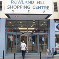 Shopping Centre uses Automatic doors to aid climate control