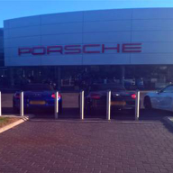 Porsche East London chooses AUTOPA bollards