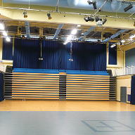 Style provides flexible space in school hall