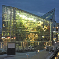 Novum supply glass features for National Aquarium