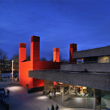 Kingspan Koolduct puts on a show at National Theatre