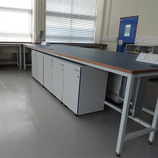 Laboratory furniture for University of Oxford