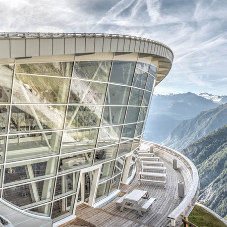 Transmission glazing for Skyway Monte Bianco
