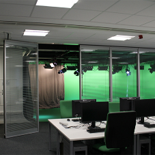 Automatic partitioning wall for University