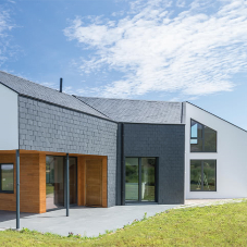 Natural slate for a Passive house