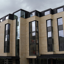 Insulated glazing meets strict thermal requirement