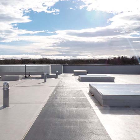 Rapid and watertight roof solution for new training centre