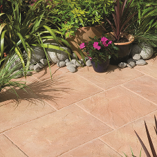 Aggregate Industries’ landscaping business launches its first low carbon paving range
