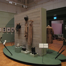 Brighton Museum and Art Gallery chose Panelock for their display systems
