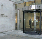Glass doors, revolving: Revolvedoor Glass doors, revolving: Revolvedoor