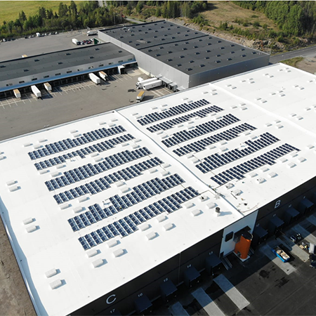 Improve sustainability in your buildings with RENOLIT ALKORPLAN Bright and RENOLIT ALKORPLAN Solar