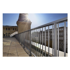Adapting to Modern Roofscapes: Dani Alu’s Panorama P-ST Freestanding Balustrade Adapting to Modern Roofscapes: Dani Alu’s Panorama P-ST Freestanding Balustrade