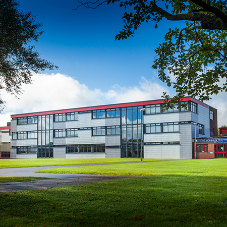 Creating healthy learning spaces through window specification Creating healthy learning spaces through window specification