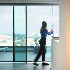 Effortless operation, uninterrupted views. Reynaers extends HiFinity range with new Magnetic Slider