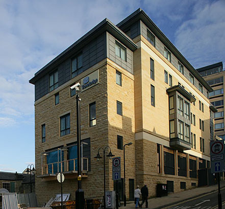 Sotech provided the Optima cassette rainscreen system for panels and column casings