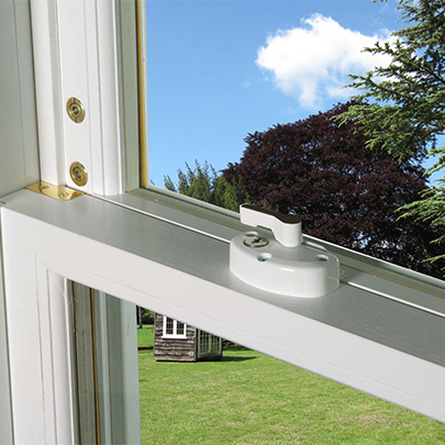 Mumford & Wood introduce innovative boxed-spring sash window