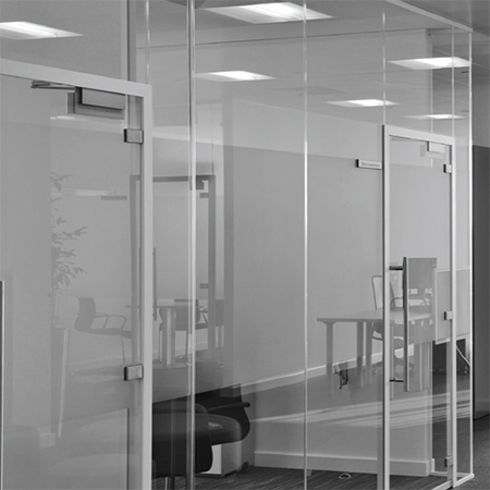 Lusso delivers frameless single glazed partitioning