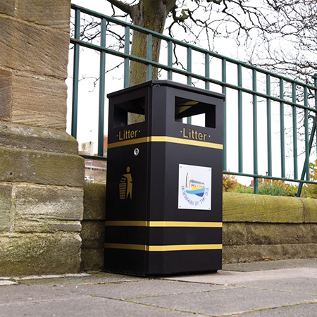 Derby Standard litter bins for Newbiggin by the Sea
