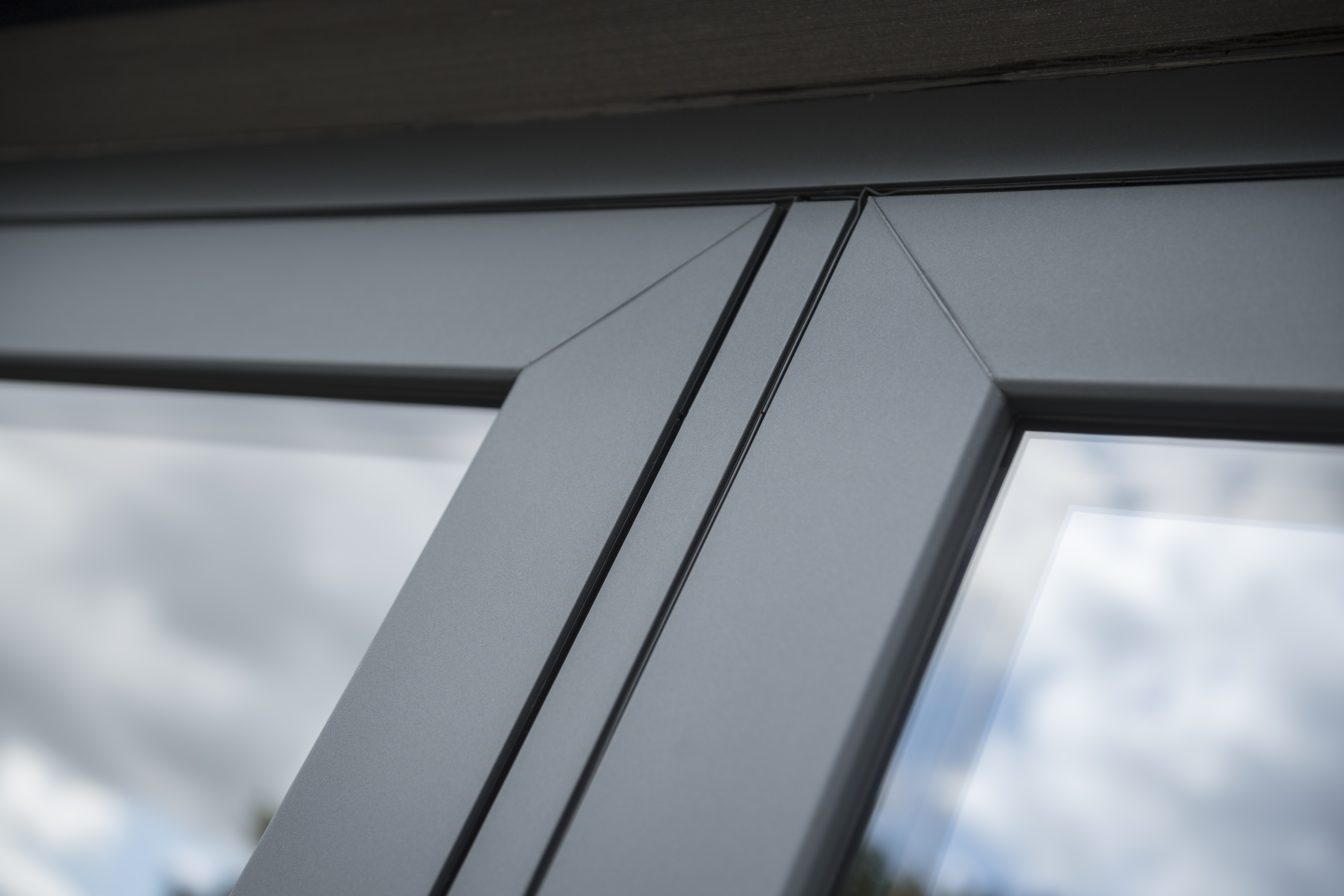 Deceuninck expands Heritage Collection with new Flush Door