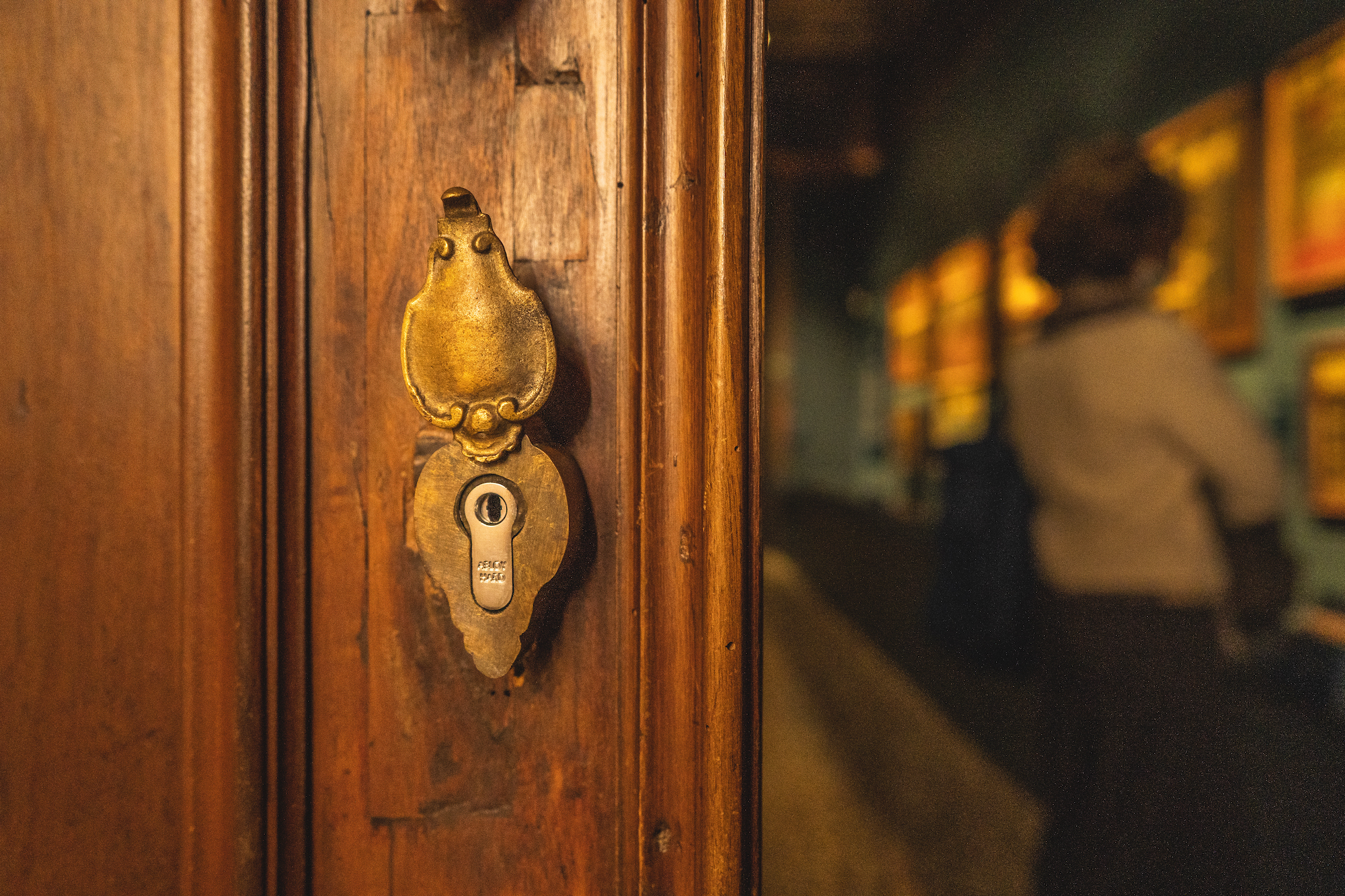 Securing museum collections using digital access control