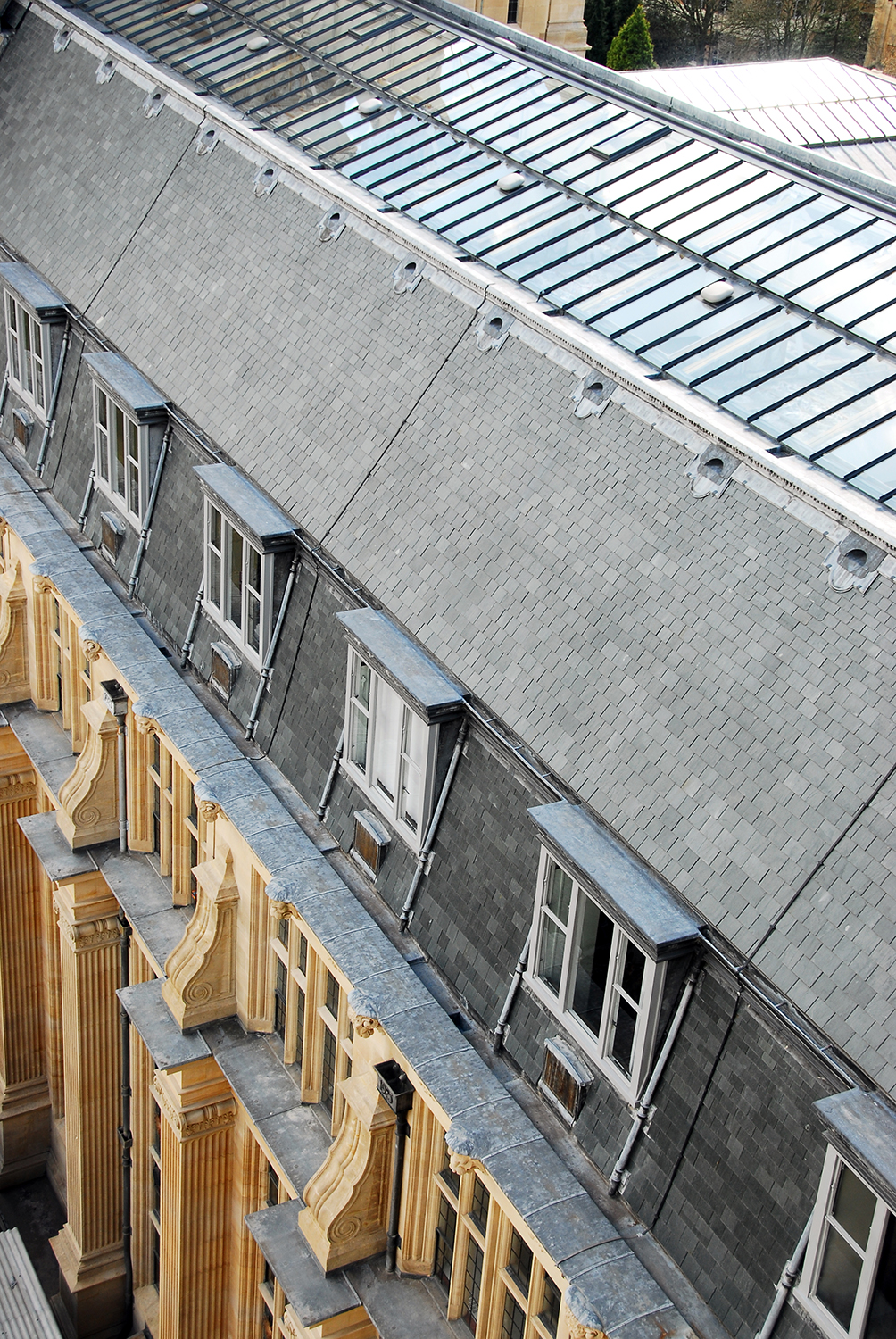 Grade II listed building at the University of Bristol benefits from SSQ Riverstone roofing slate