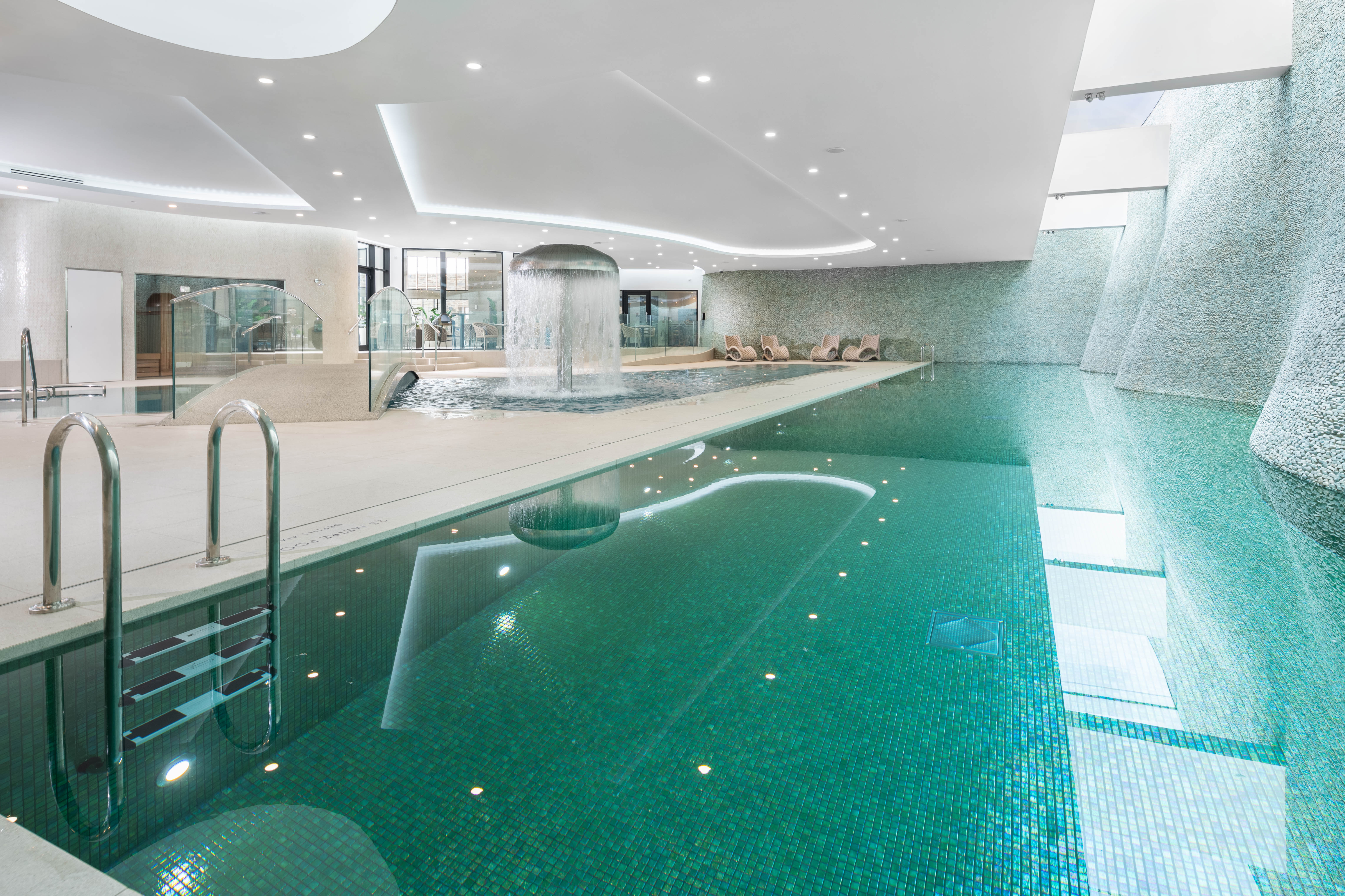 Wade stainless steel linear drainage from Alumasc specified for iconic hotel’s Aqua Club