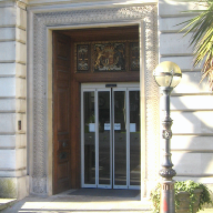 TORMAX automatic folding doors ensure easy access at a Surrey County Hall office