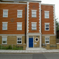 Cast stone artefacts for large-scale apartment blocks