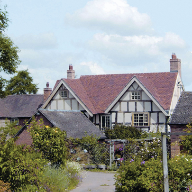 Tudor provides handmade plain tiles for seventeenth century home