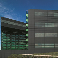 Curtain wall system changes support larger glass screens