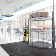 Bespoke 360° glass curved-sliding door at AmicusHorizon