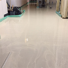 Self-levelling liquid floor screed for a Kensington  home