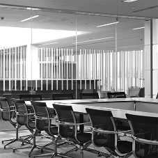 Lusso delivers frameless single glazed partitioning