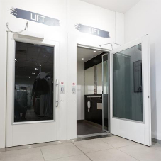 H&M boost mezzanine access with Gartec lift