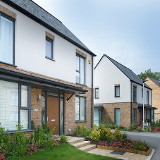 Catnic SSR2 bespoke porch detail at luxury housing