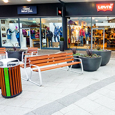 Seating attracts customers at Dalton Park