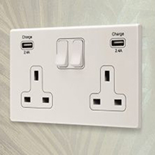 Hamilton launch first 2.4A double USB socket