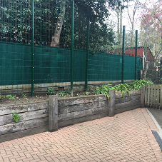 Perimeter fencing for Hugh Myddleton School