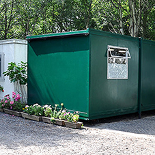 Cubicle Centre cubicles for Little Deer Wood