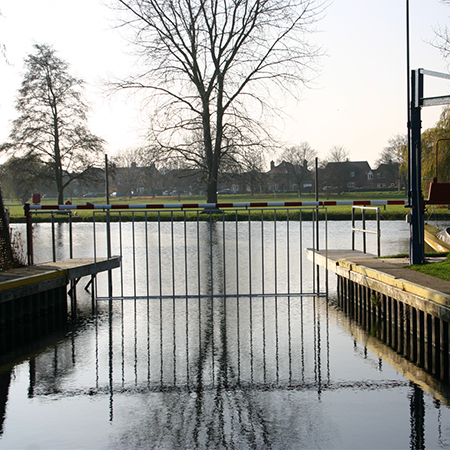 Manual rising arm barrier for Ouse Valley Boat Club