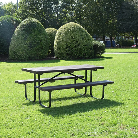Glasdon sets new benchmark in picnic seating solutions