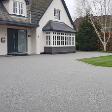 Ronacrete lay Silver Blue gravel for Essex home