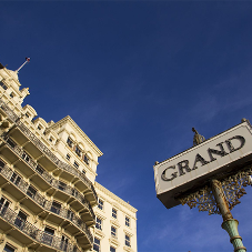 VetroScreen supplied into iconic seaside landmark