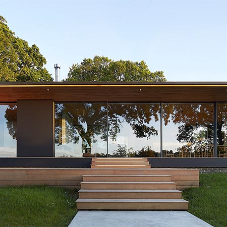 Island Rest: the contemporary family home featuring Reynaers Hi-Finity sliding system