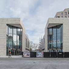 Stone and engineered stone rainscreen cladding