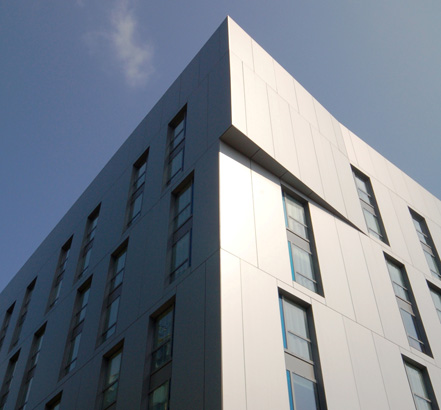 QuadroClad rainscreen facade, Southwark Travelodge