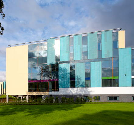 Kingspan Insulation was specified for the construction of Stobhill Hospital and the New Victoria Hospital in Glasgow